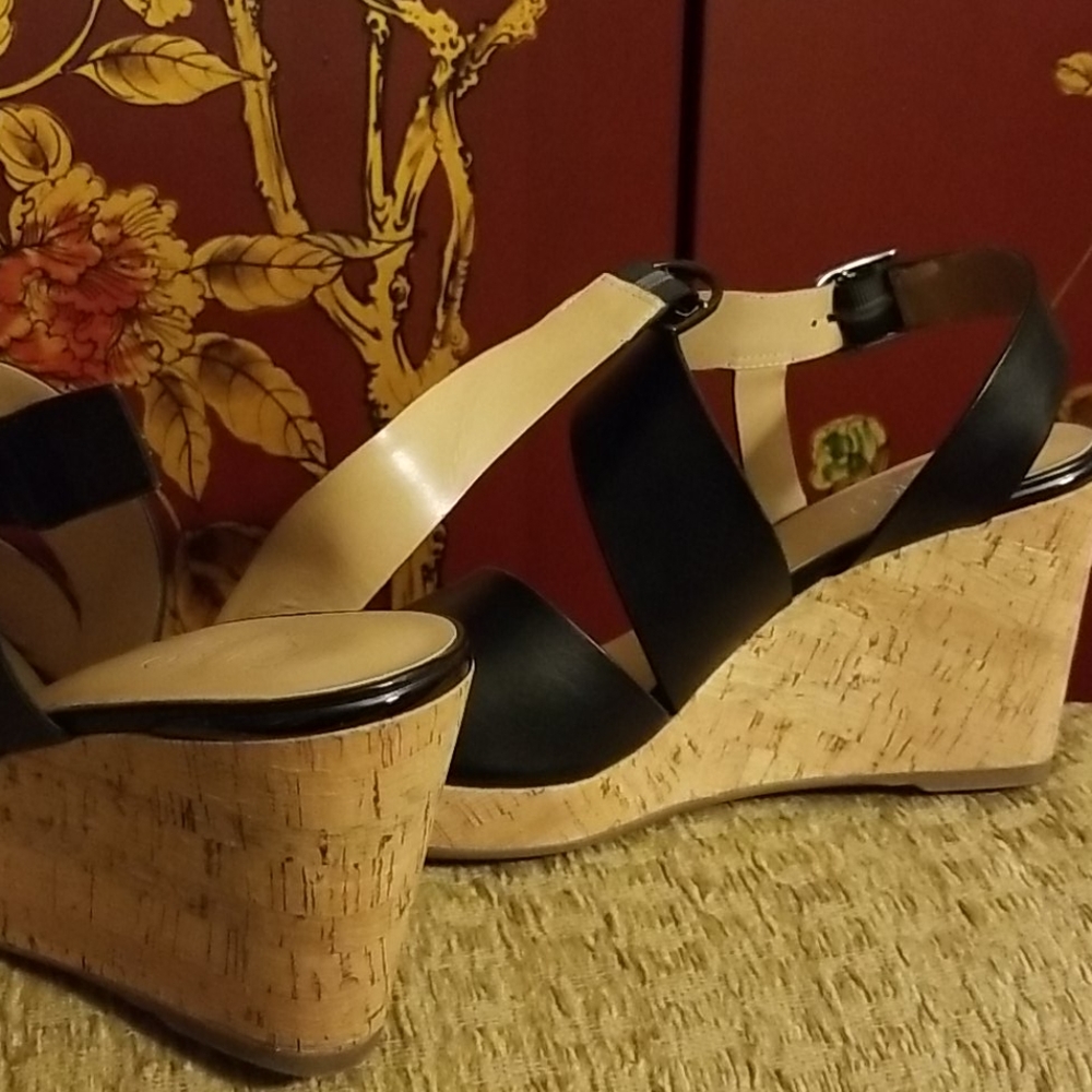 Shoes - Picture 2 of 3